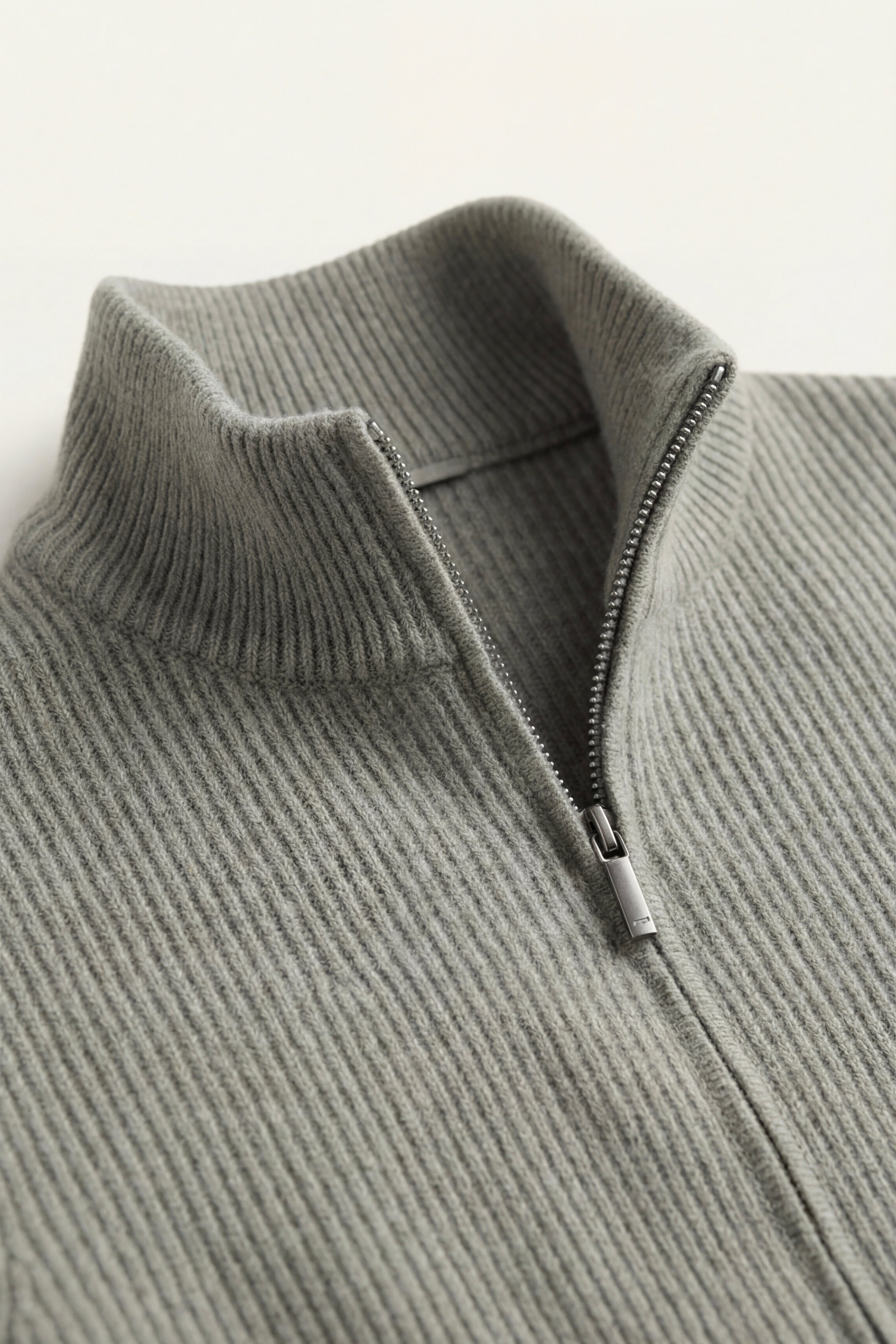 Cardigan in cashmere Roma grigio-verde