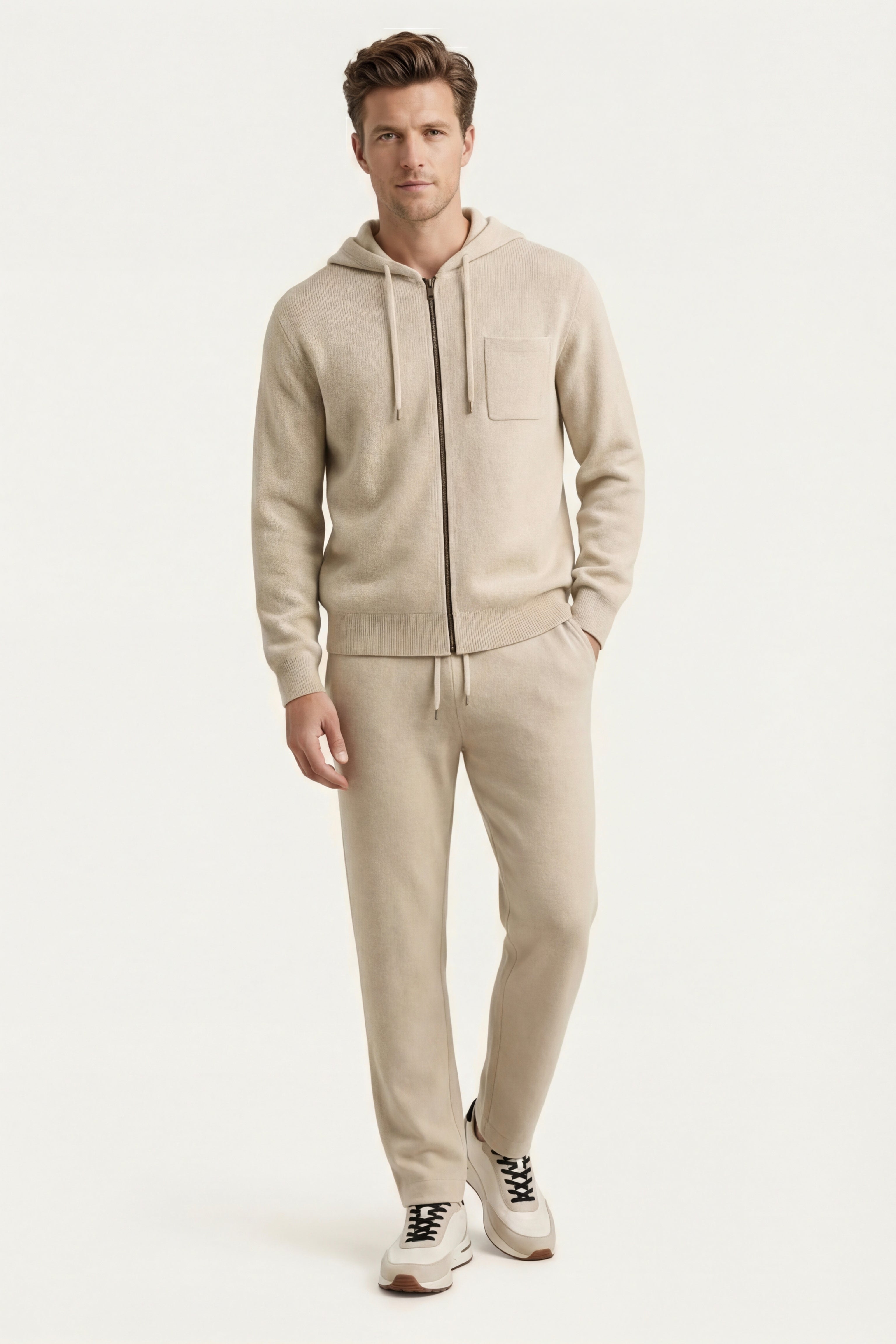 Completo Elviro Cashmere con Cappuccio e Zip Crema