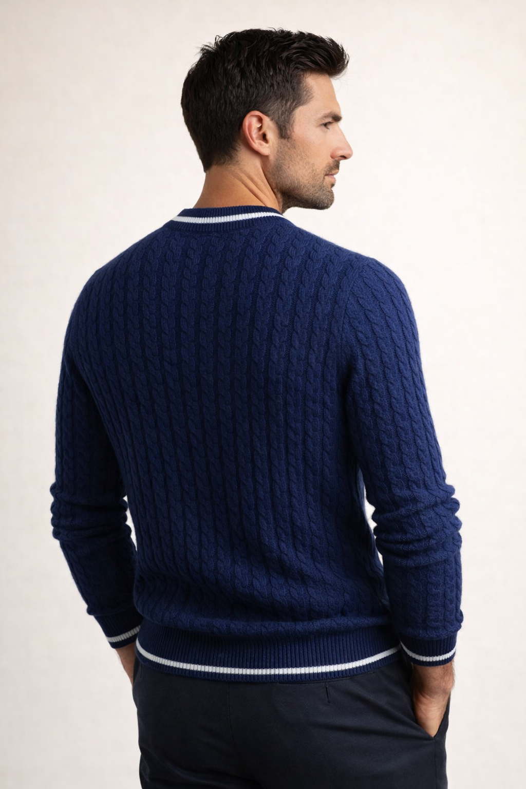 Brando Cashmere Scollo a V a trecce Blu Marino