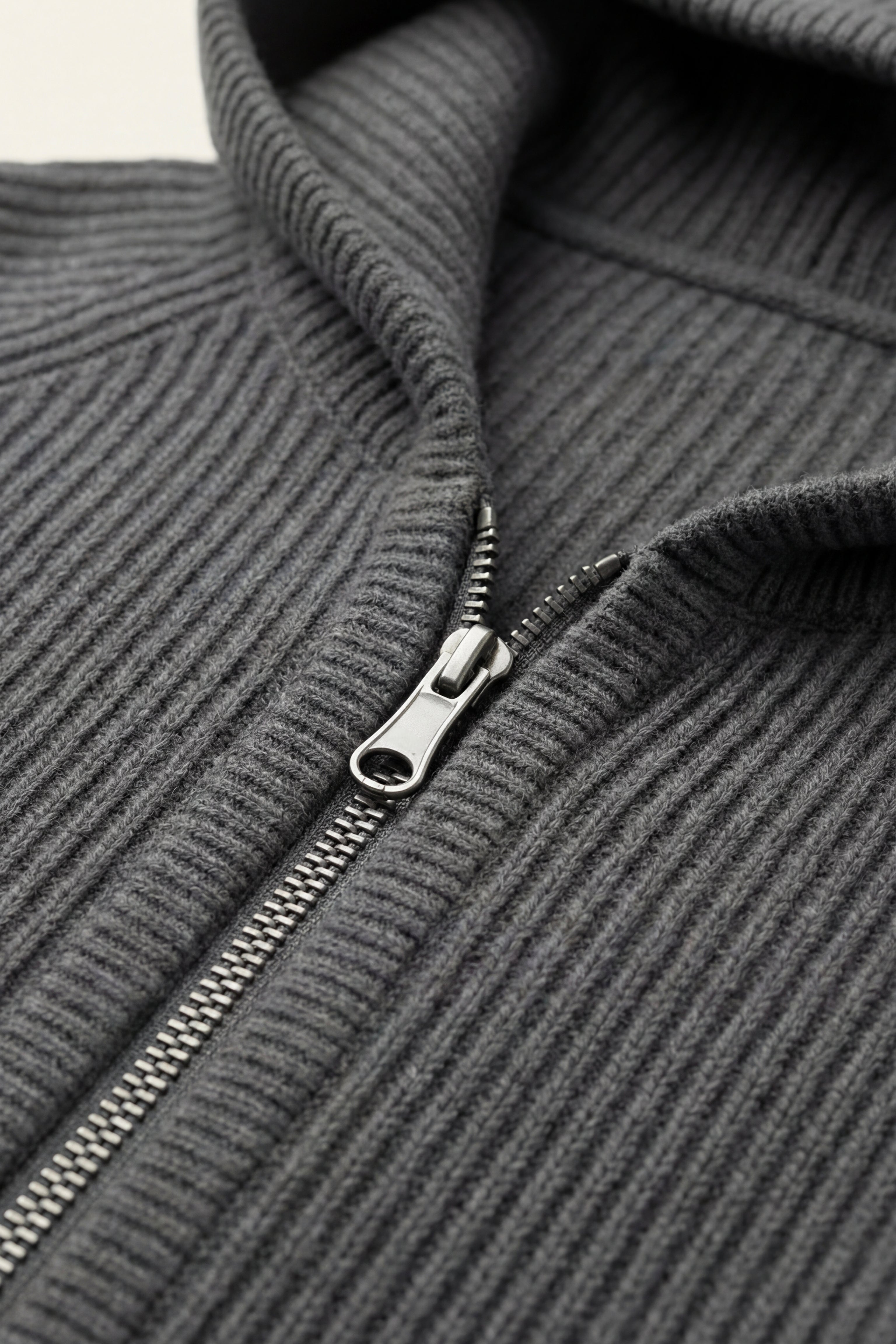 Felpa con cappuccio Sorrento in maglia grigio scuro