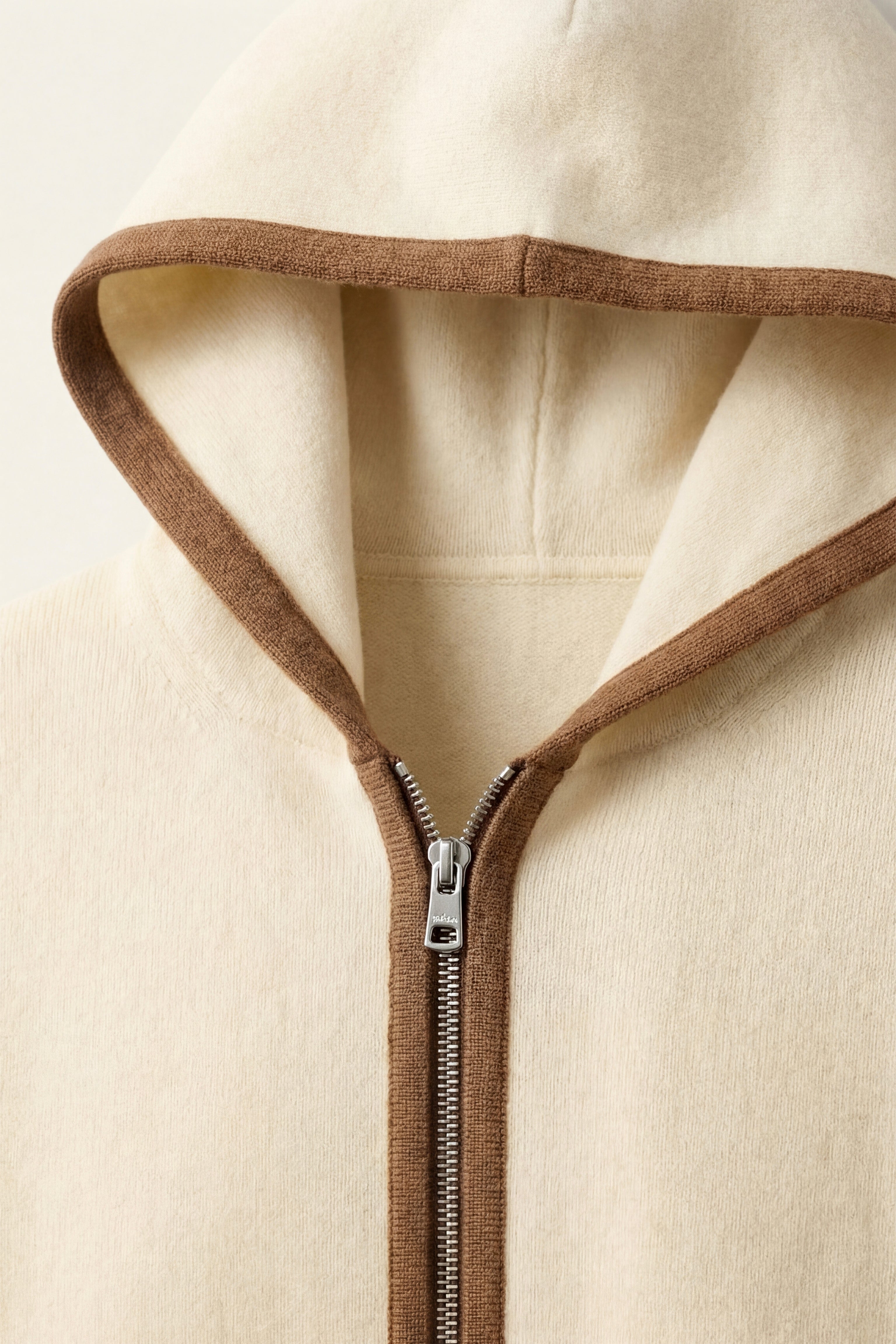 Cardigan con Cappuccio Sorano Color Crema