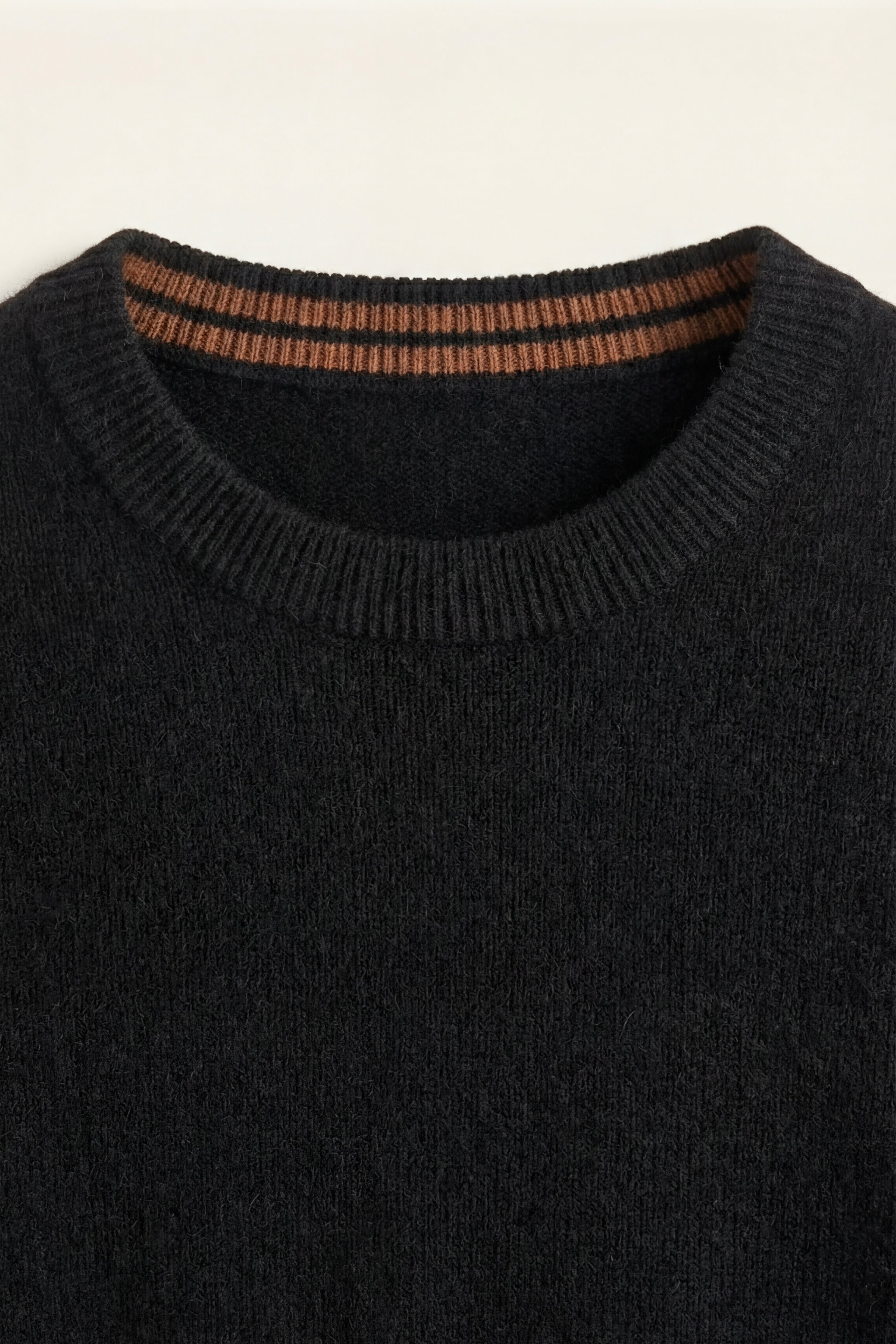 Maglione girocollo Valeno in cashmere nero