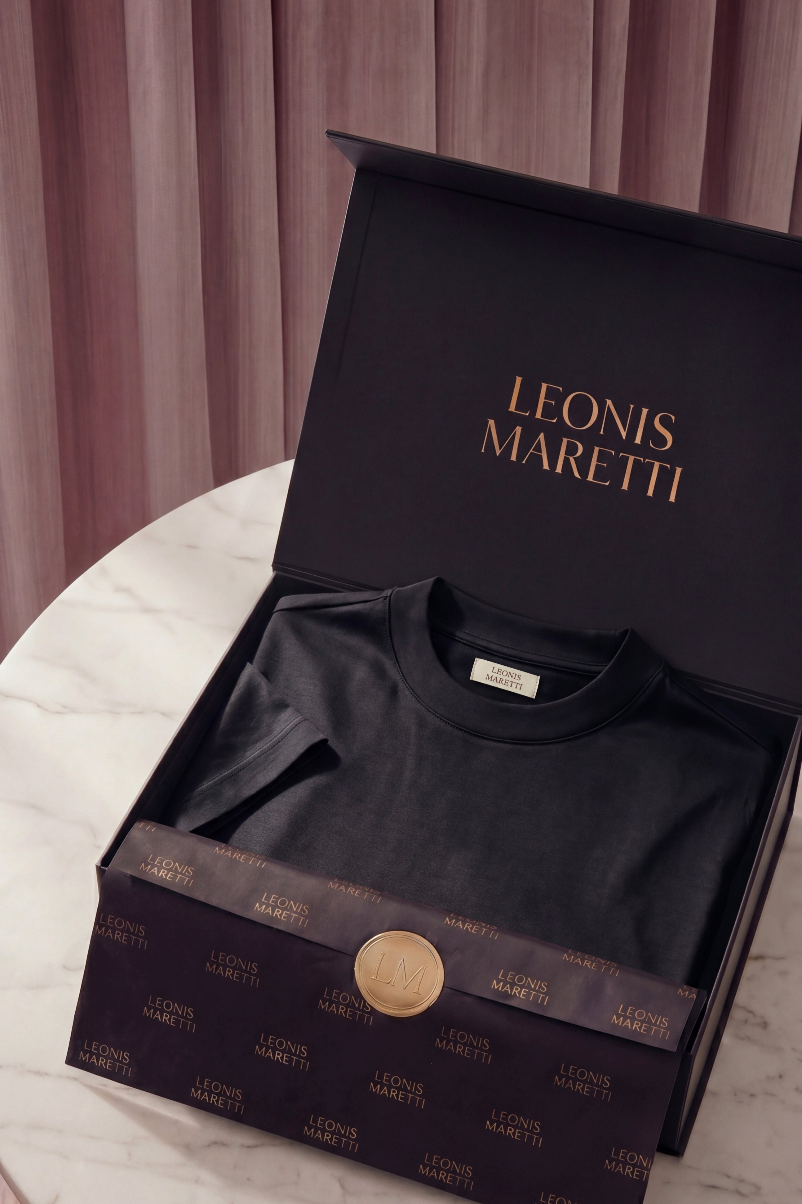 Eterna Maglietta Nera